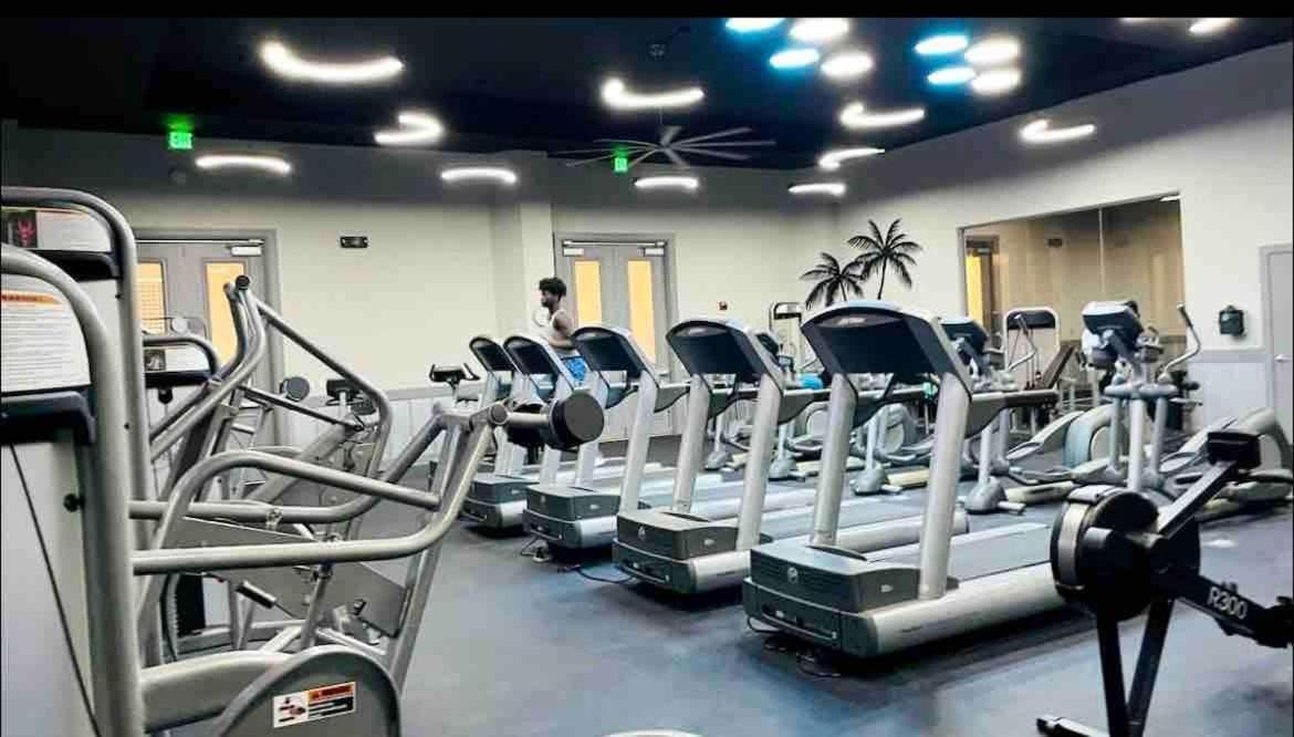 5 Star Resort 6Th Fl 2Br 2 Bath King Suite Shuttle Pools Family 德斯廷 外观 照片